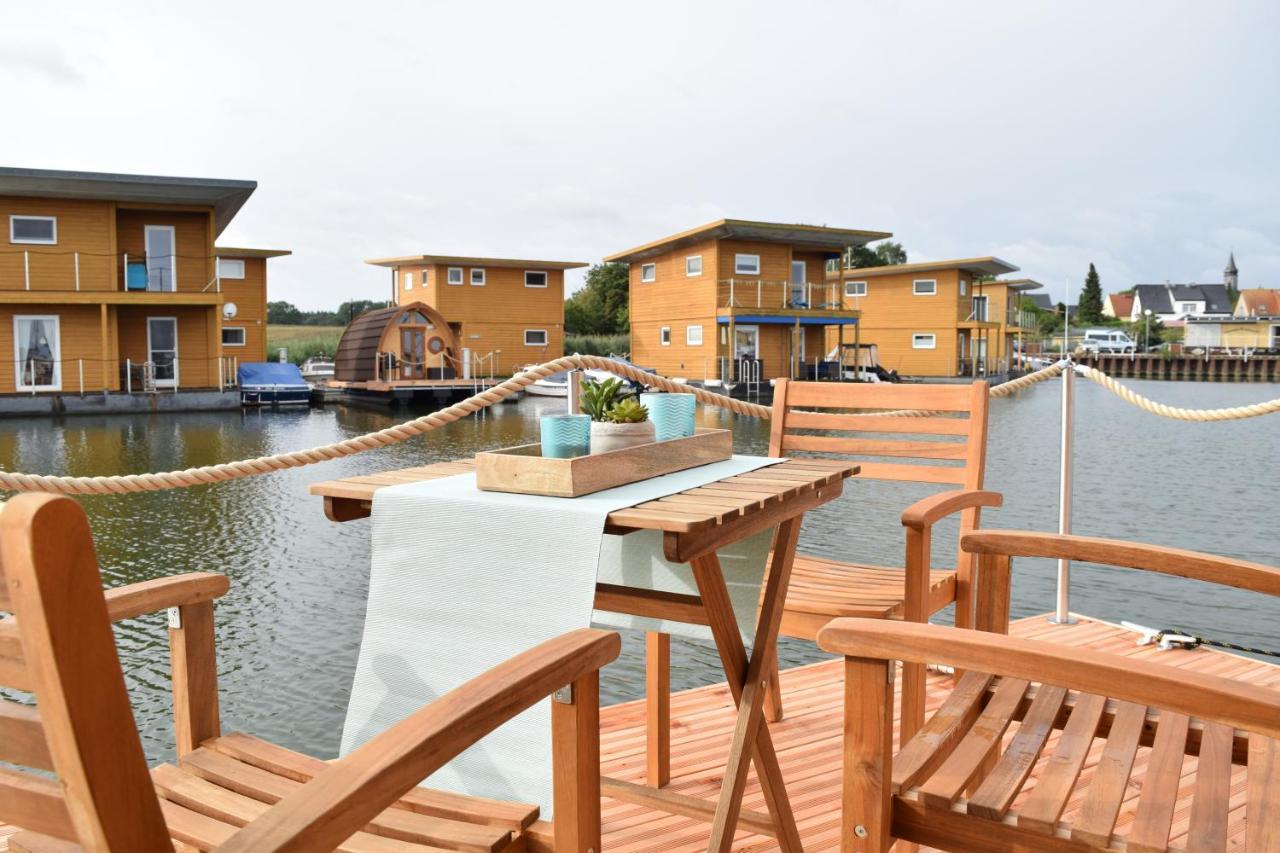 Schwimmende Häuser Im Baltic Sea Resort Kröslin