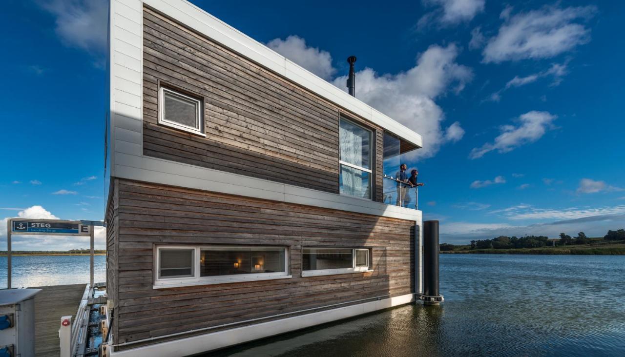 Resort Schwimmende Haeuser Im Baltic Sea
