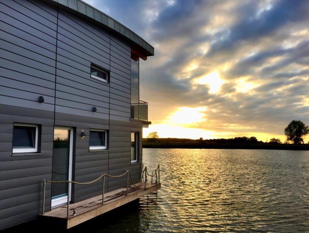 Resort Schwimmende Haeuser Im Baltic Sea