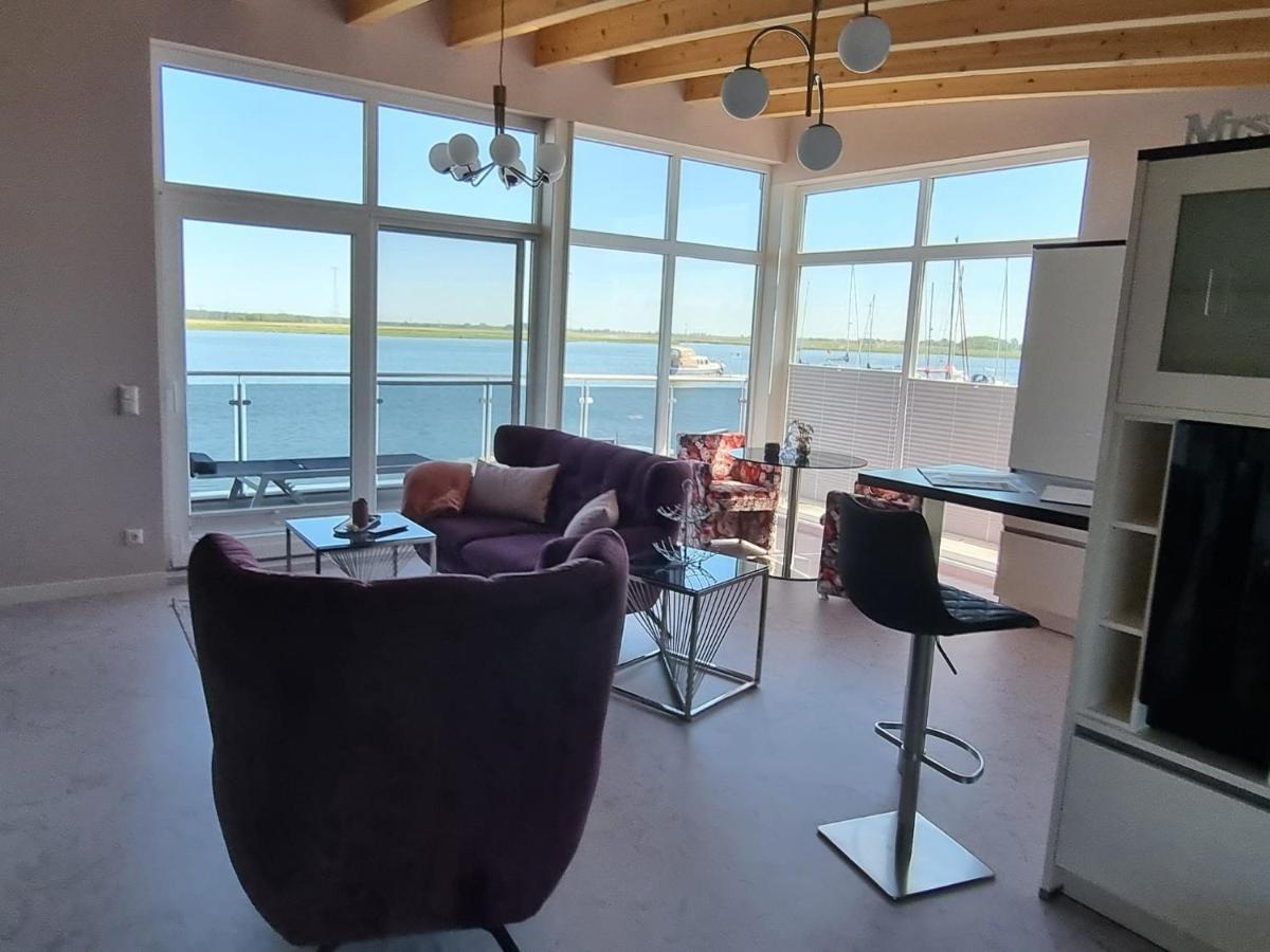 Schwimmende Haeuser Im Baltic Sea 5*