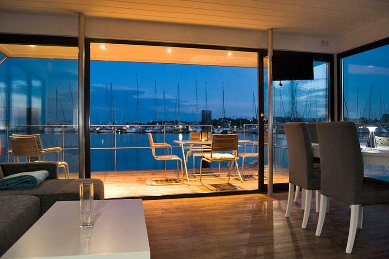 Resort Schwimmende Haeuser Im Baltic Sea 5*